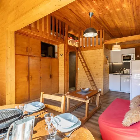 La Cora Classe 4 Etoiles Pied Des Pistes Font-romeu P2000, Box Wifi شاليه