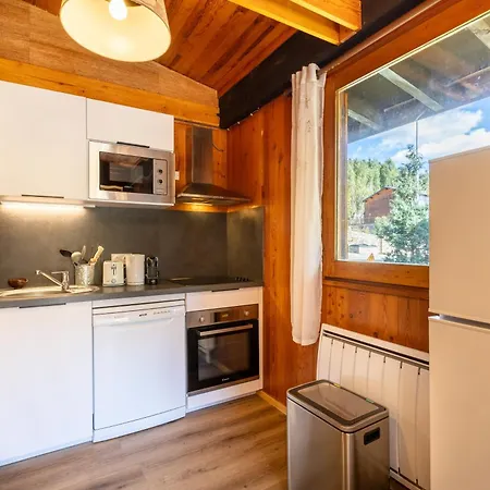 La Cora Classe 4 Etoiles Pied Des Pistes Font-romeu P2000, Box Wifi *