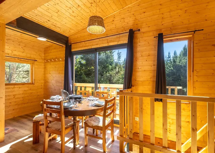 Chalé La Cora Classe 4 Etoiles Pied Des Pistes Font-romeu P2000, Box Wifi
