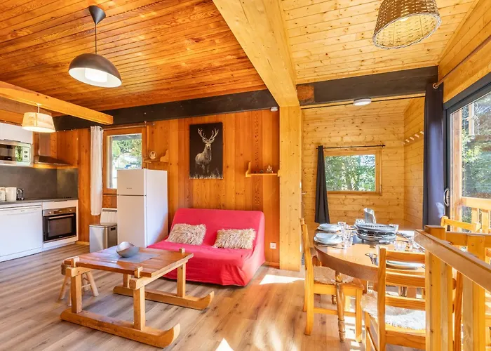 La Cora Classe 4 Etoiles Pied Des Pistes Font-romeu P2000, Box Wifi Chalé